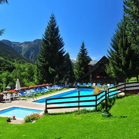 Petit Lacreu Hotel 3*