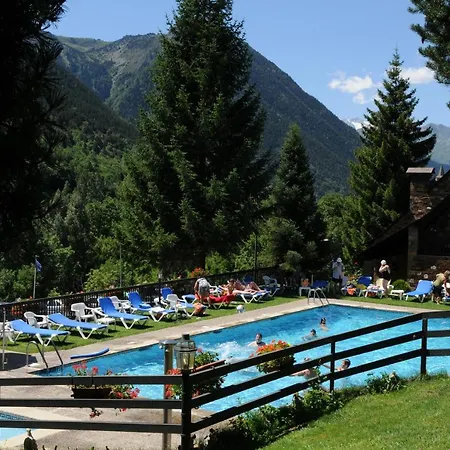 Petit Lacreu Hotel