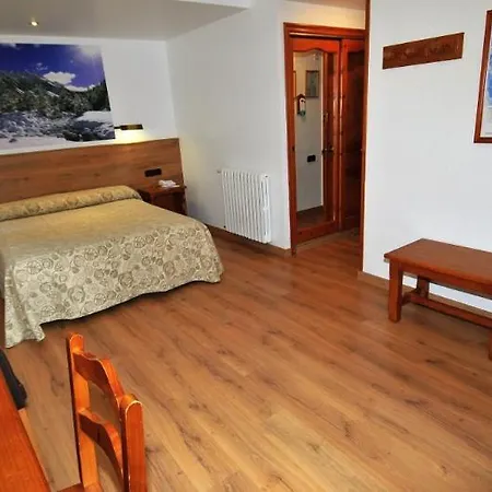 Petit Lacreu Hotel Salardú