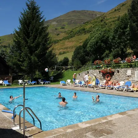 Petit Lacreu 3*