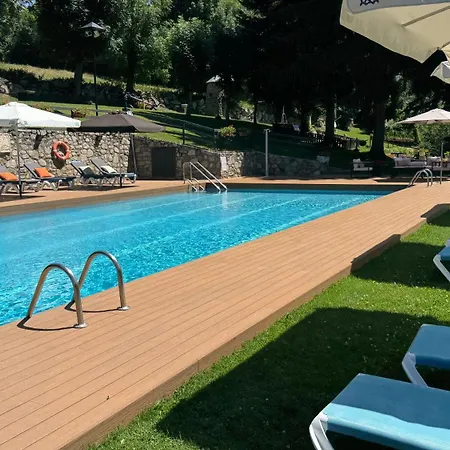 Petit Lacreu Hotel